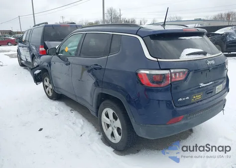 2018 Jeep Compass Latitude 4X4 z USA, uszkodzony, nr VIN 3C4NJDBB6JT232177